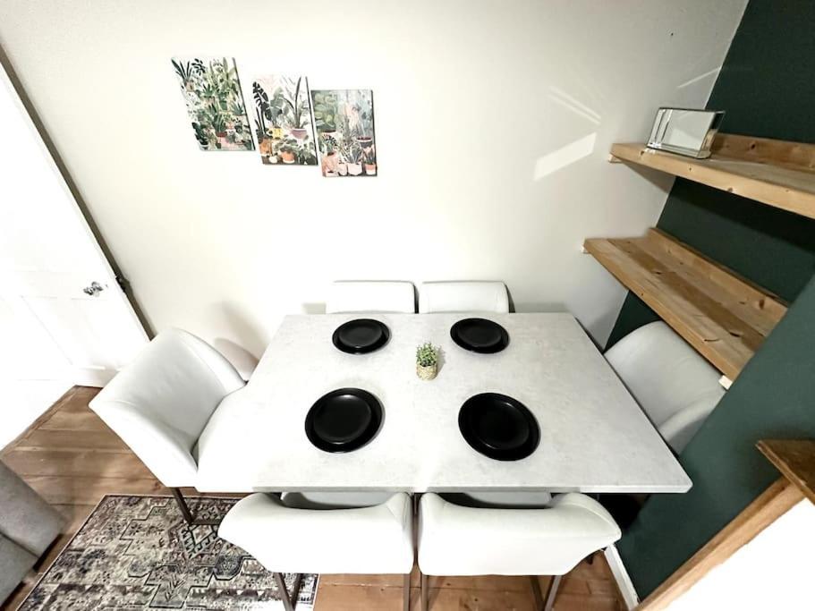 Quirky 3 Bedroom Flat In Shoreditch Londra